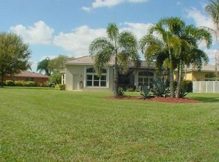 5666 Muirfield Village Cir, Lake Worth, FL 33463