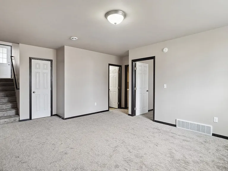 Town Square Townhomes — Photo 22