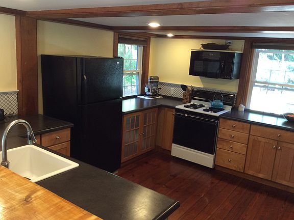New Spacious Kitchen