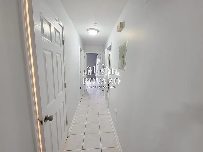 40 Wainwright St #1A — Photo 11