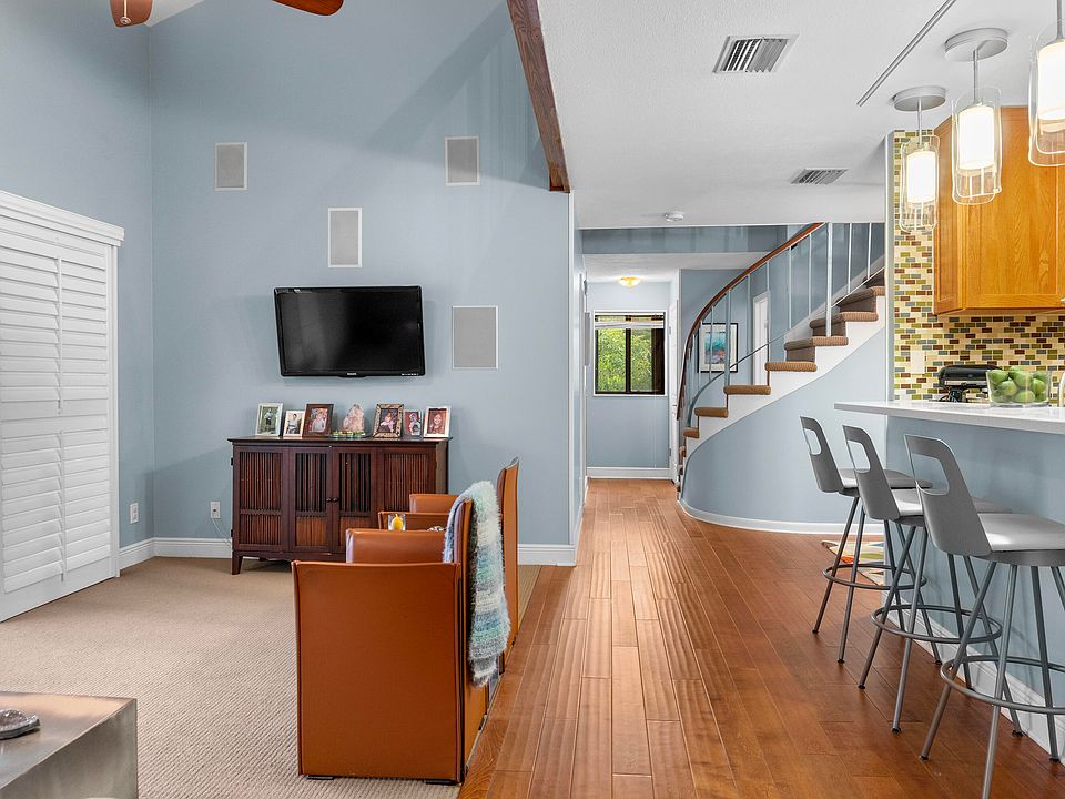 1st image of 5845 Marina Drive #4