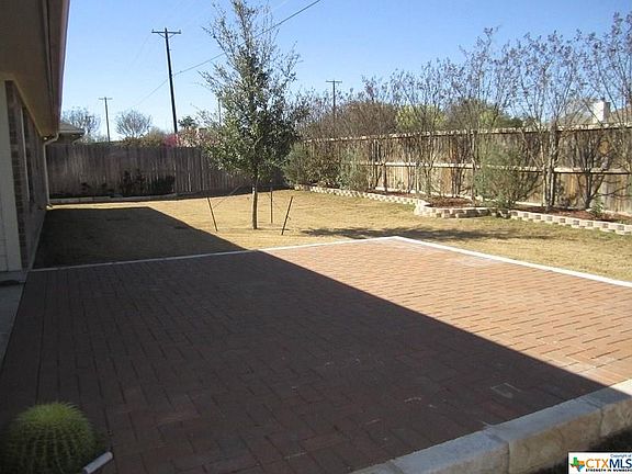 4th image of 612 Kelly Dr
