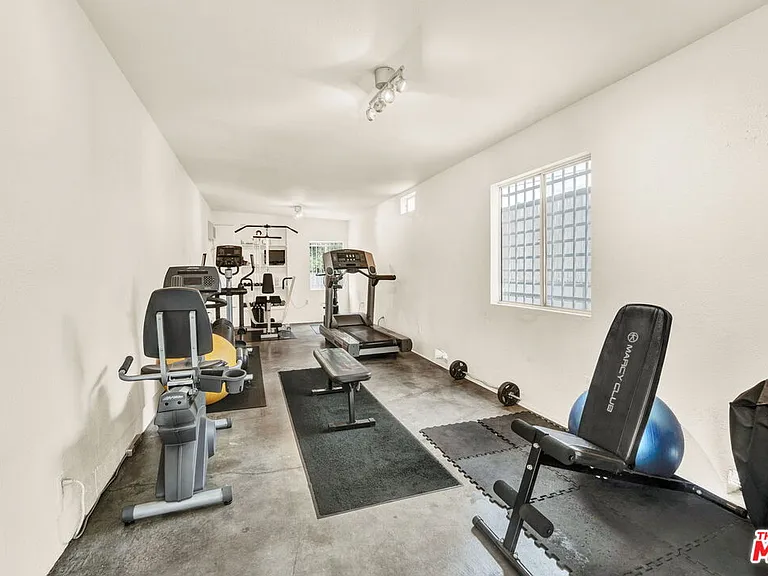2714 Auburn St #6 — Photo 24