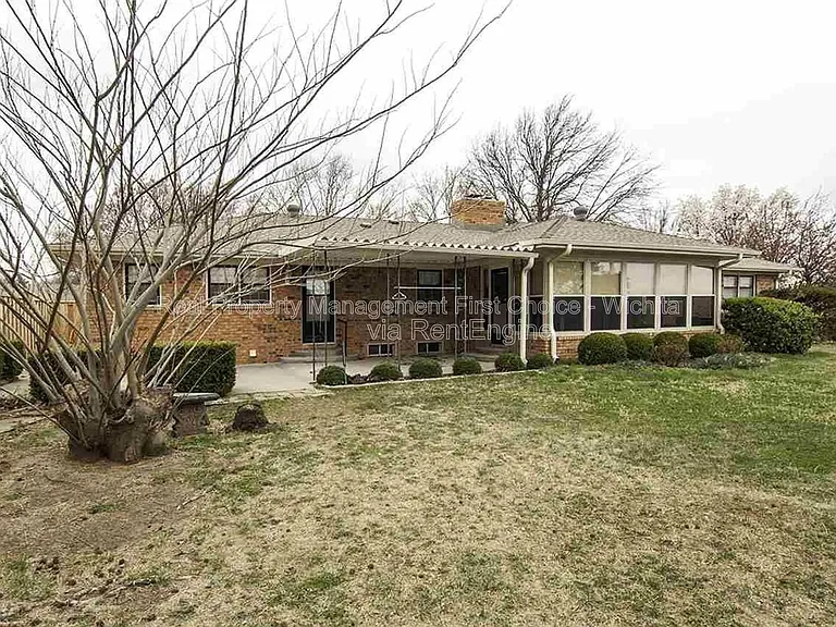 244 N Live Oak Ln — Photo 30