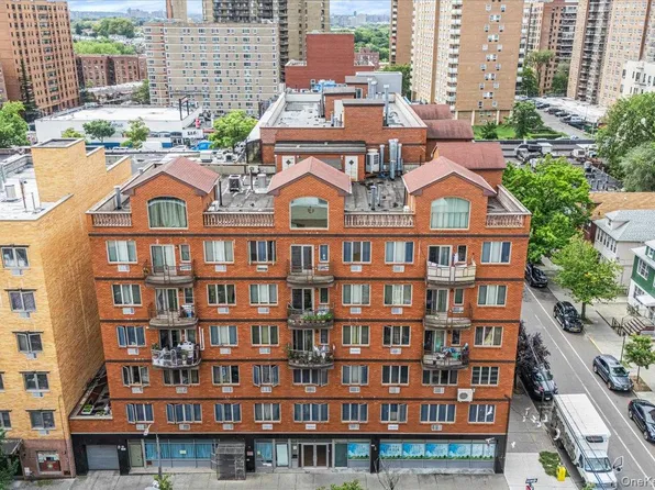 140-32 Cherry Avenue #5D, Flushing, NY 11355