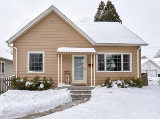 2325 N 69th St, Wauwatosa, WI 53213