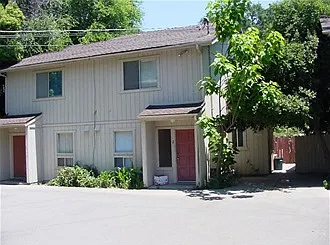 2 bed, 1.5 bath, 800 sqft, $2,100 — Photo 1