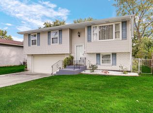 711 N Wheeler St, Griffith, IN 46319