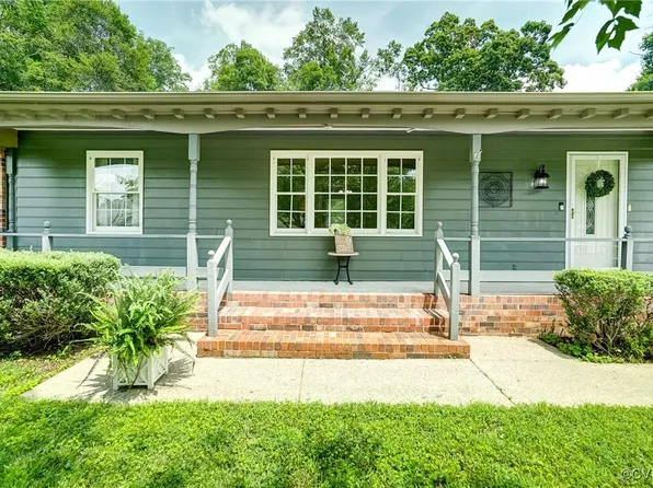 10070 Rinker Dr, Mechanicsville, VA 23116