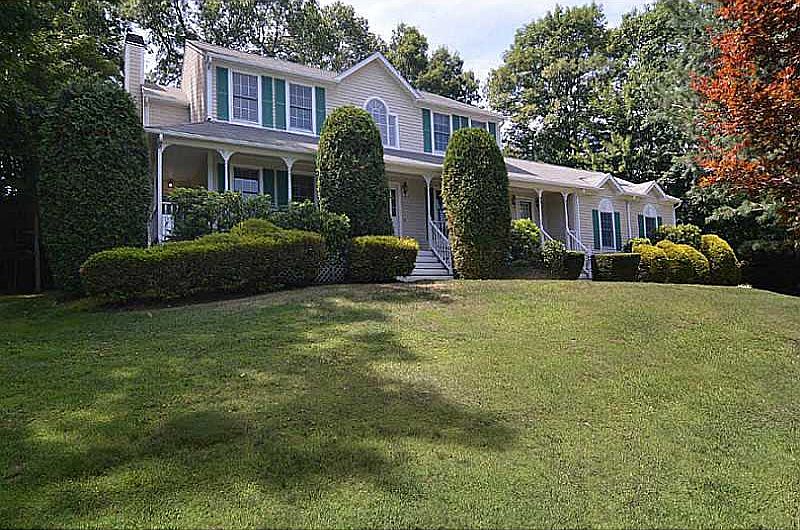 152 Alpine Estates Dr, Cranston, RI 02921 Zillow