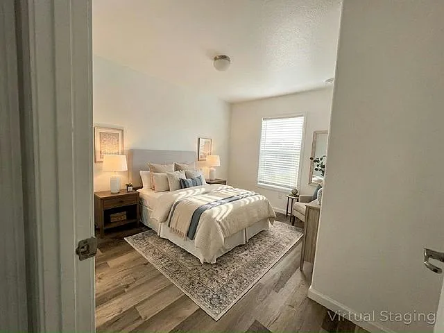 3 bed, 2.0 bath, 1056 sqft, $2,010 — Photo 4