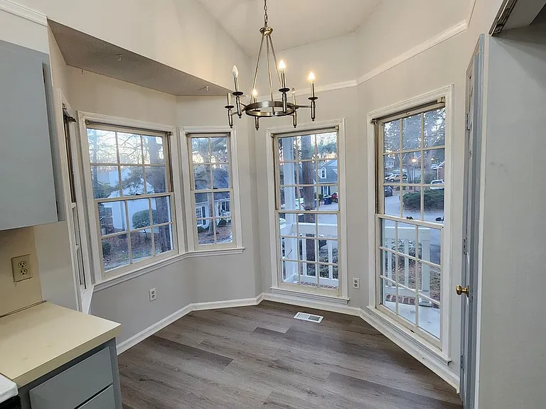 5712 Finsbury Ct — Photo 5