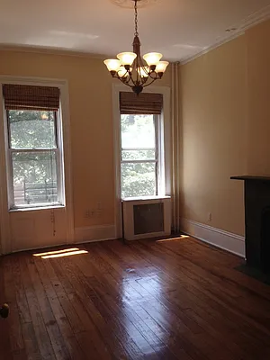 Rented by Ulas Real Estates Inc | media 51