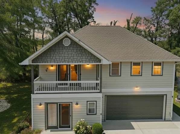 138 Deepwood Dr, Murray, KY 42071