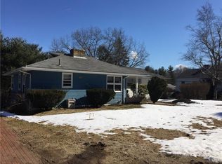 1 Barnes St, Smithfield, RI 02828