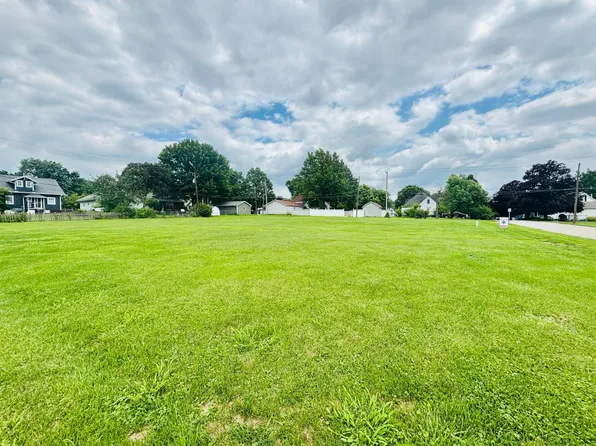 716 Strawbridge St, Brookfield, MO 64628