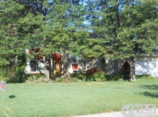 1970 Connolly Dr, Troy, MI 48098