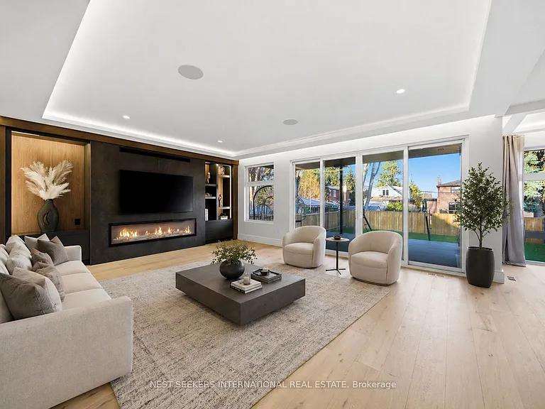 27 Inverleigh Dr — Photo 6