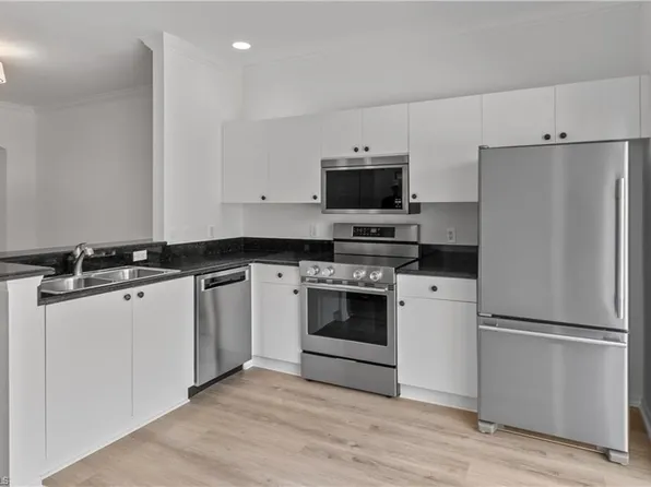 3281 Lindsey LN #55, NAPLES, FL 34109