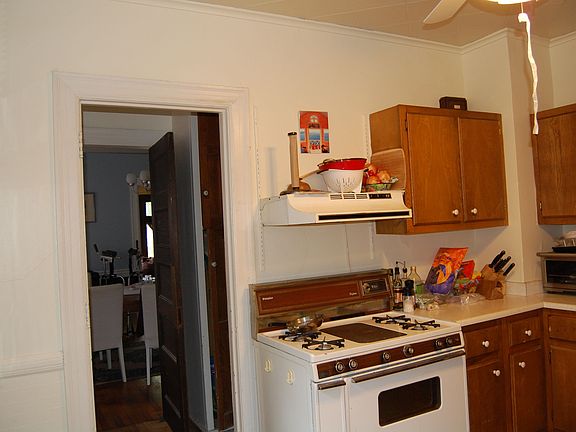 Kitchen w/dishwasher