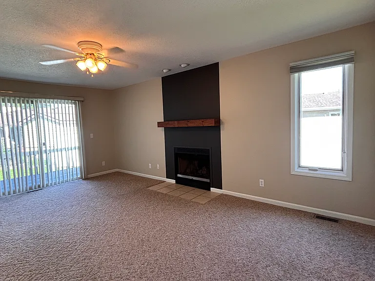 1120 Yale Ave — Photo 4