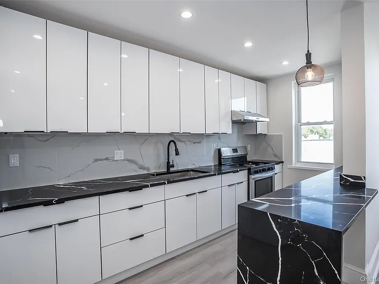 67-17 Myrtle Ave #3F — Photo 2