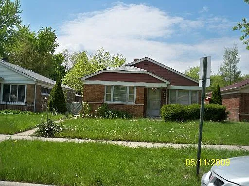 14732 Michigan Ave photo 1