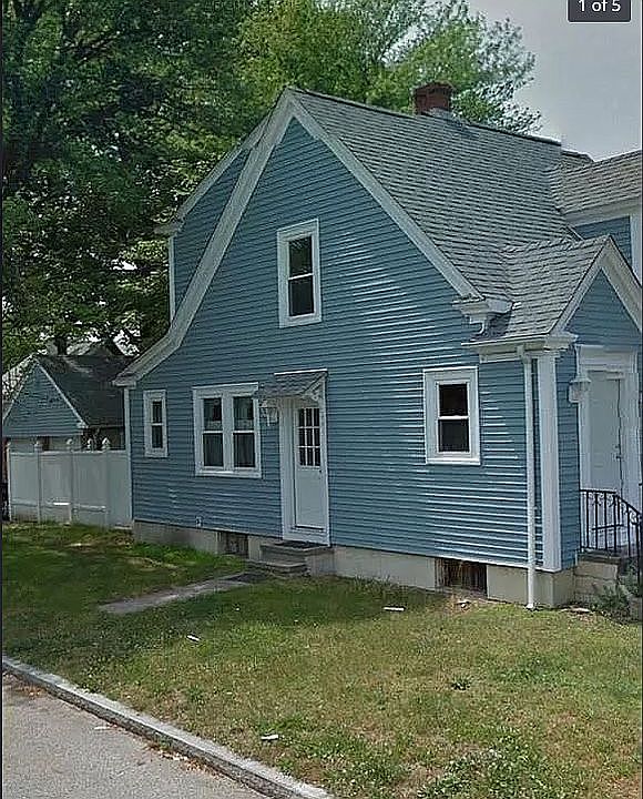 1st image of 190 Salina St