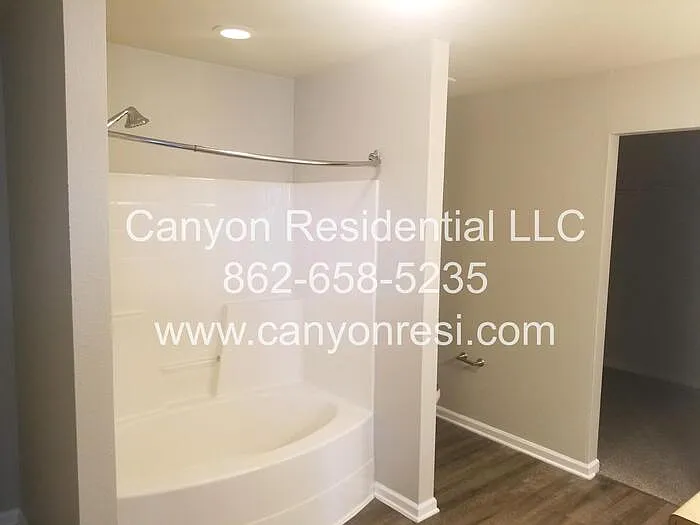 103 Dormont Dr NE — Photo 10