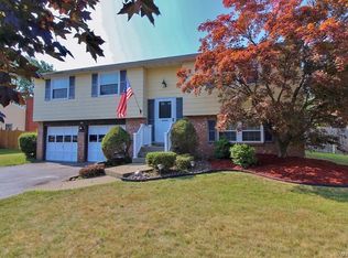 465 Wurlitzer Dr, North Tonawanda, NY
