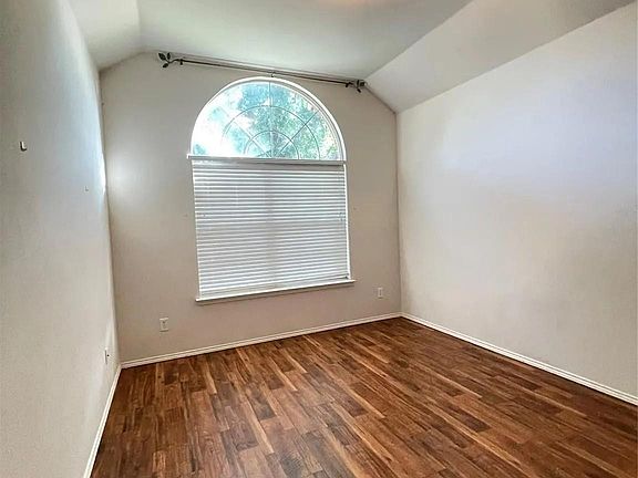 4th image of 4308 Giovanni Dr
