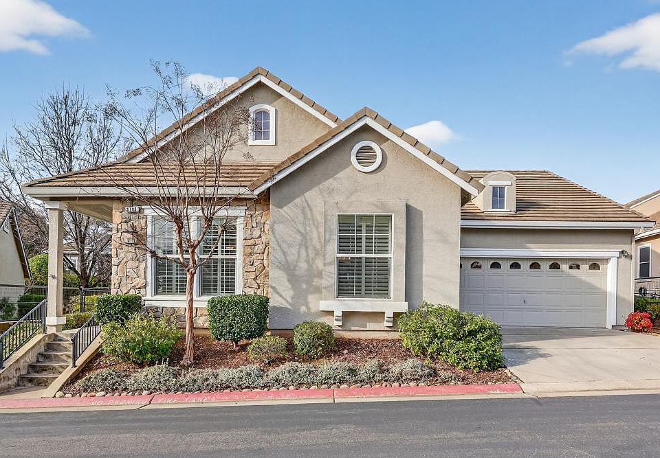1st image of 3782 Park Dr