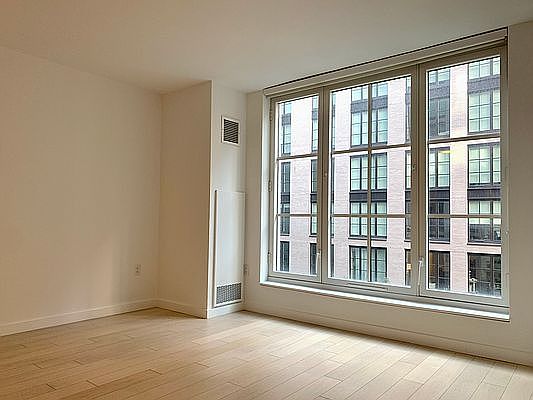 1st image of 535 W 43rd St APT N6e