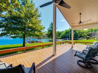 42 Lakeview Vlg, Montgomery, TX 77356
