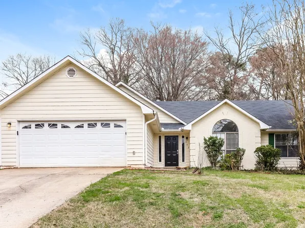 202 Northbridge Dr, Stockbridge, GA 30281