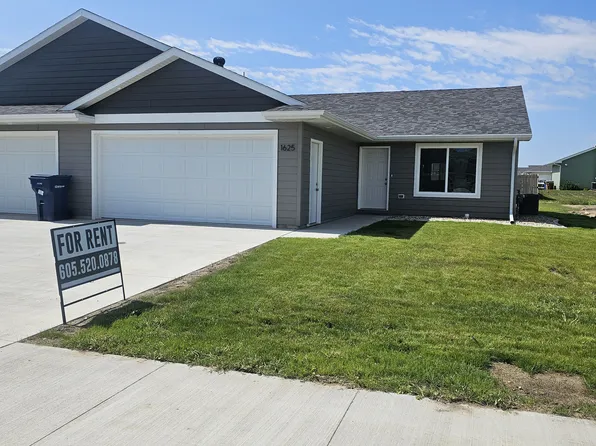 1625 3rd St NW, Watertown, SD 57201