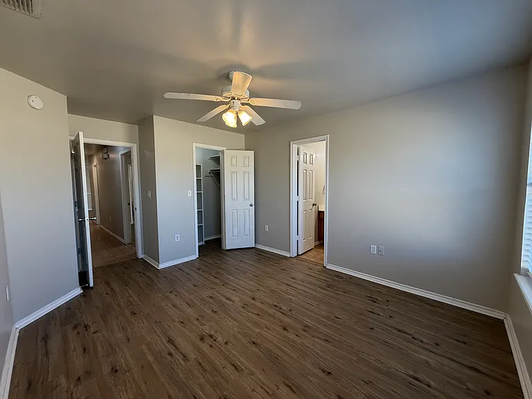706 N Englewood Ave #A — Photo 24