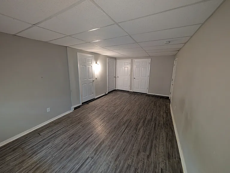 1614 Iowa St — Photo 15