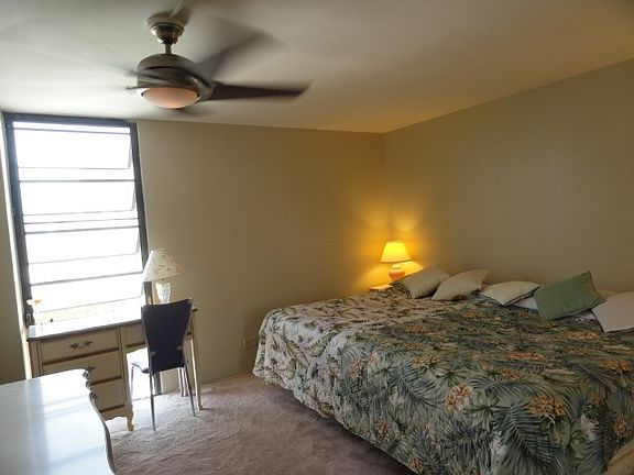 4th image of 2410 Cleghorn St APT 1804