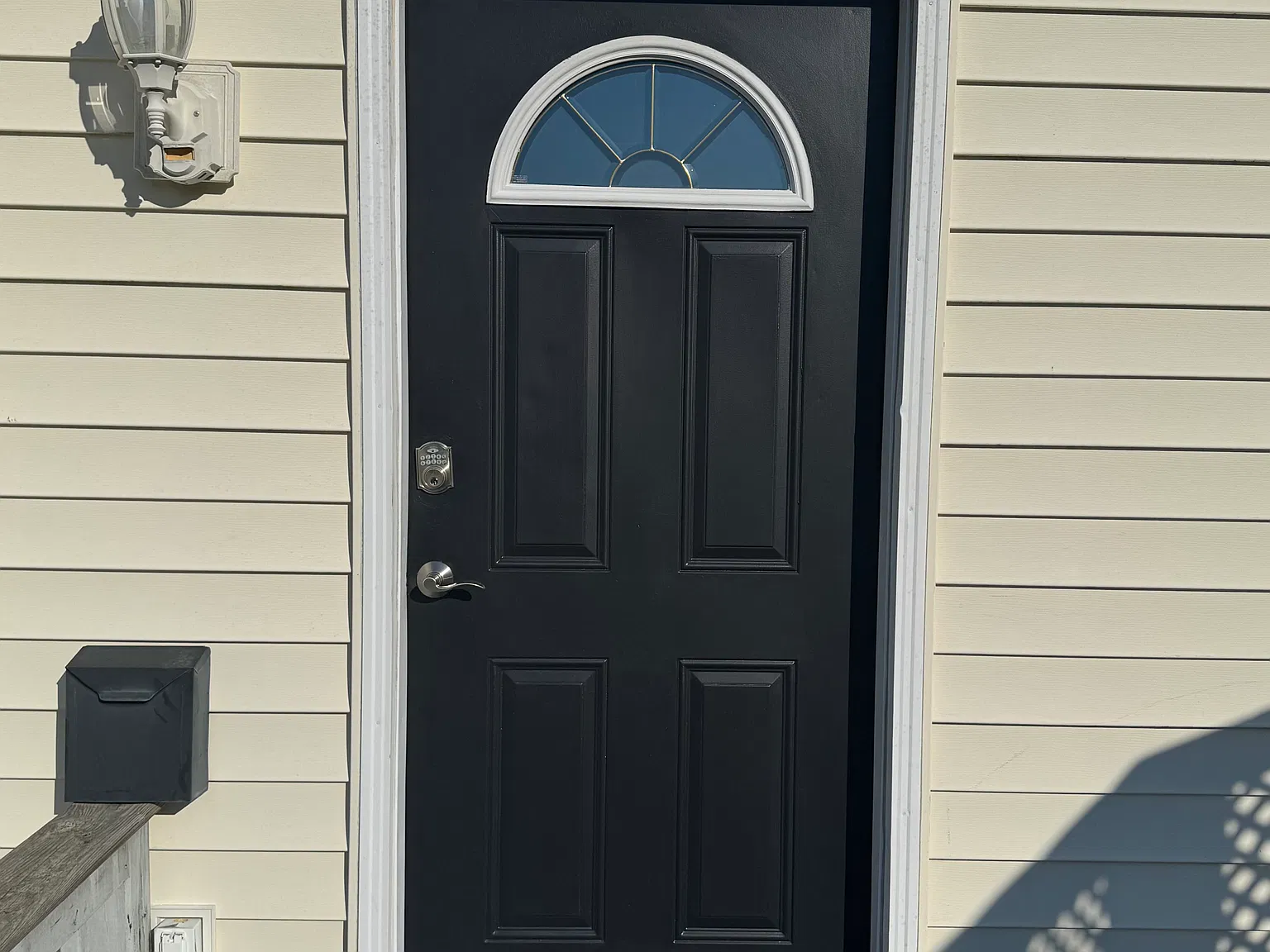 2 bed, 800 sqft, $1,300 — Photo 2