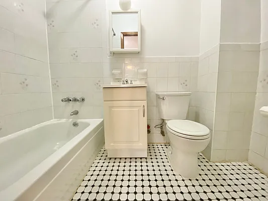 Rented by Highline Residential | media 11