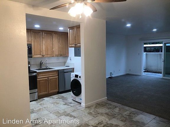 5th image of 950 Linden Ave APT 218