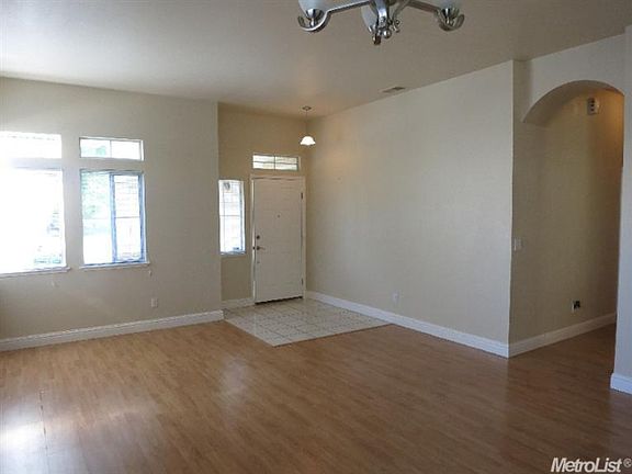 3rd image of 8074 Cranwell Ct