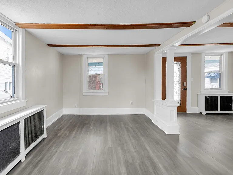 210 Roseto Ave — Photo 4