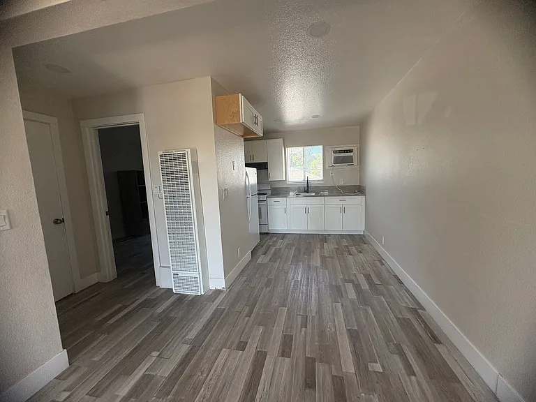 668 Cooper Ave — Photo 9