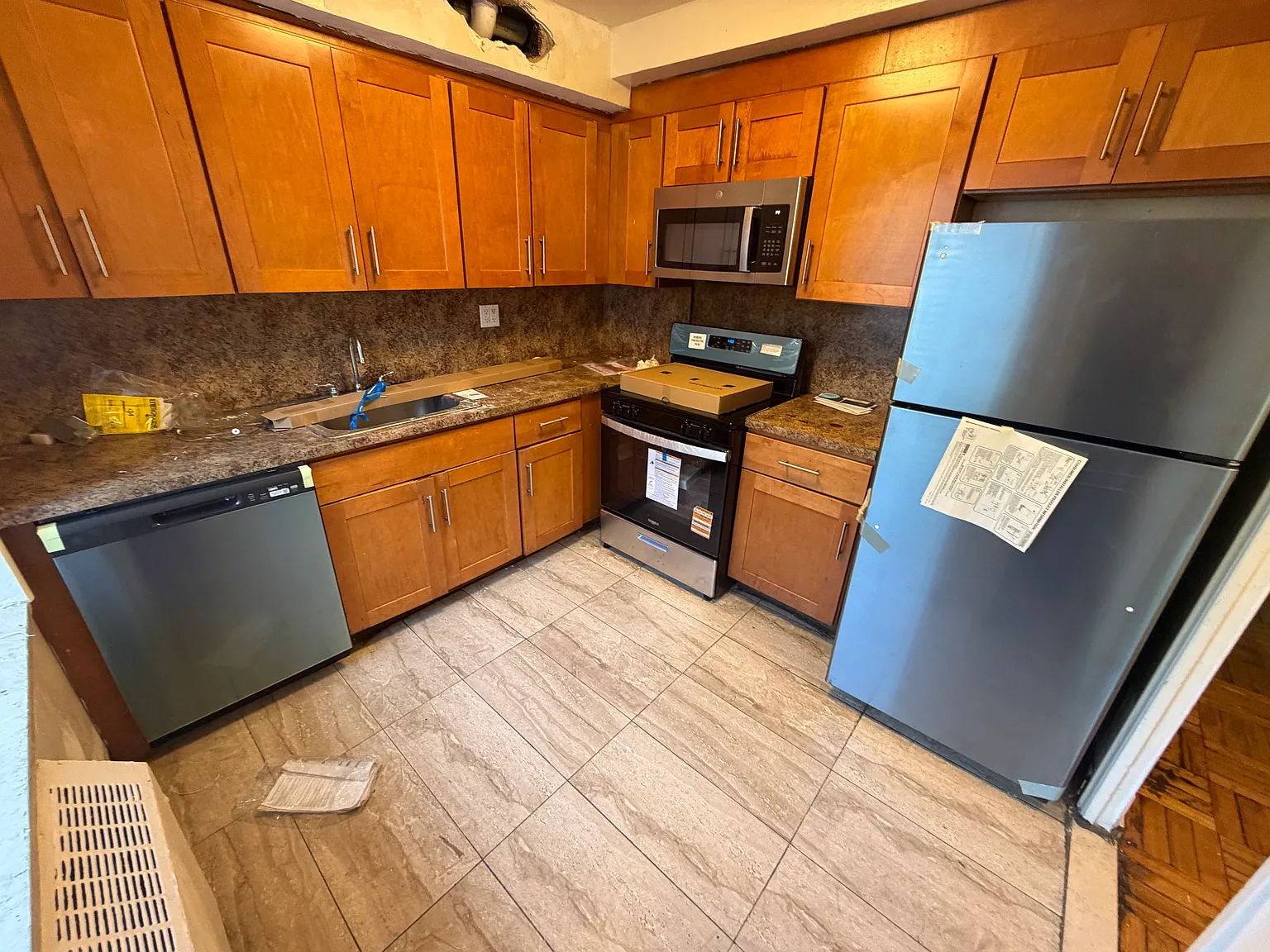 186th Ln, Fresh Meadows — Photo 2