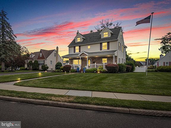 2nd image of 518 Stewart Rd