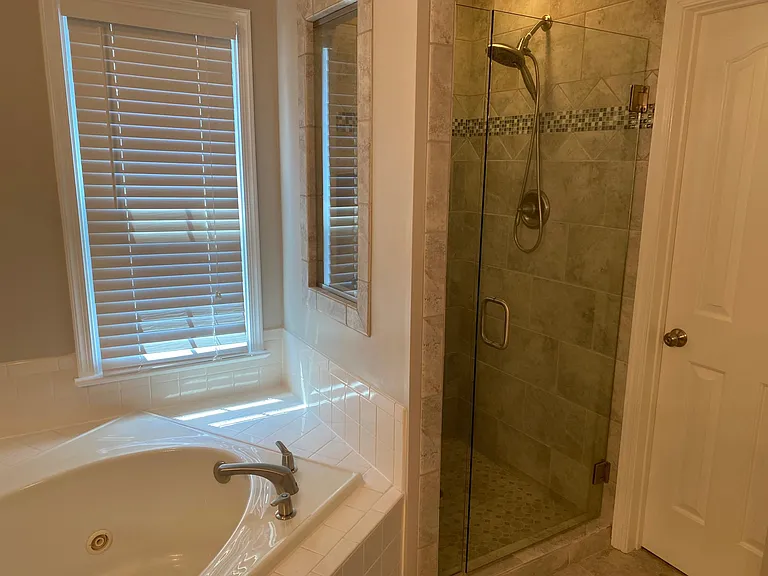 115 E Wedgwood Dr — Photo 16