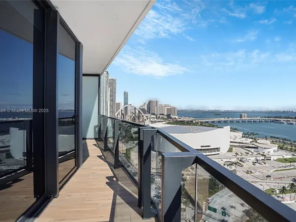 398 NE 5th St #1811, Miami, FL 33132