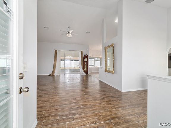 4th image of 5583 SW 83rd Ln